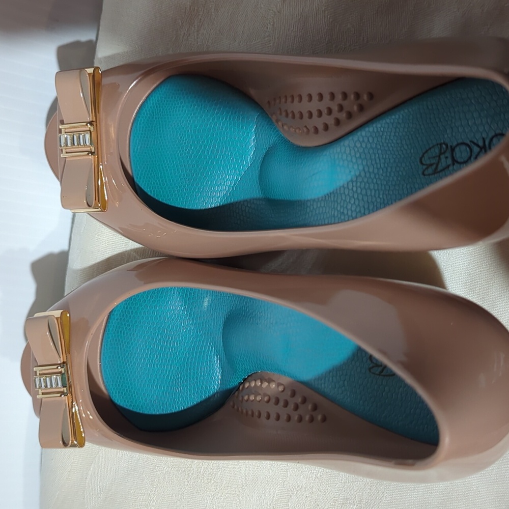 OkaB Shoes Sz 8 - Picture 7 of 9